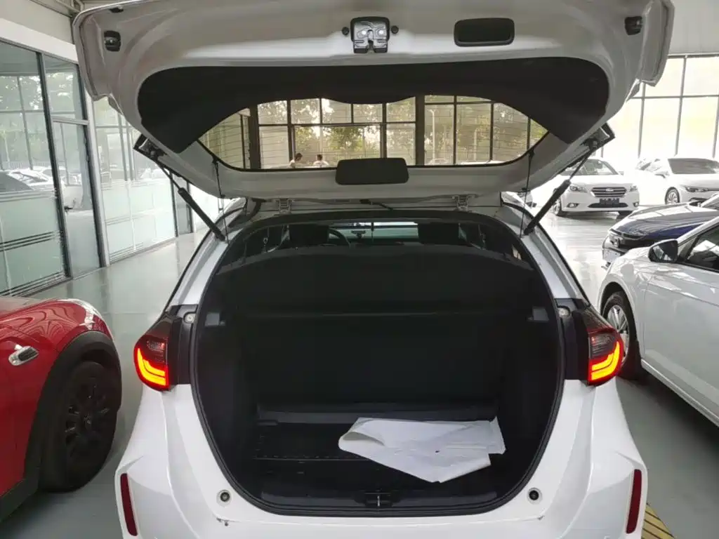 Honda Fit — фото 19