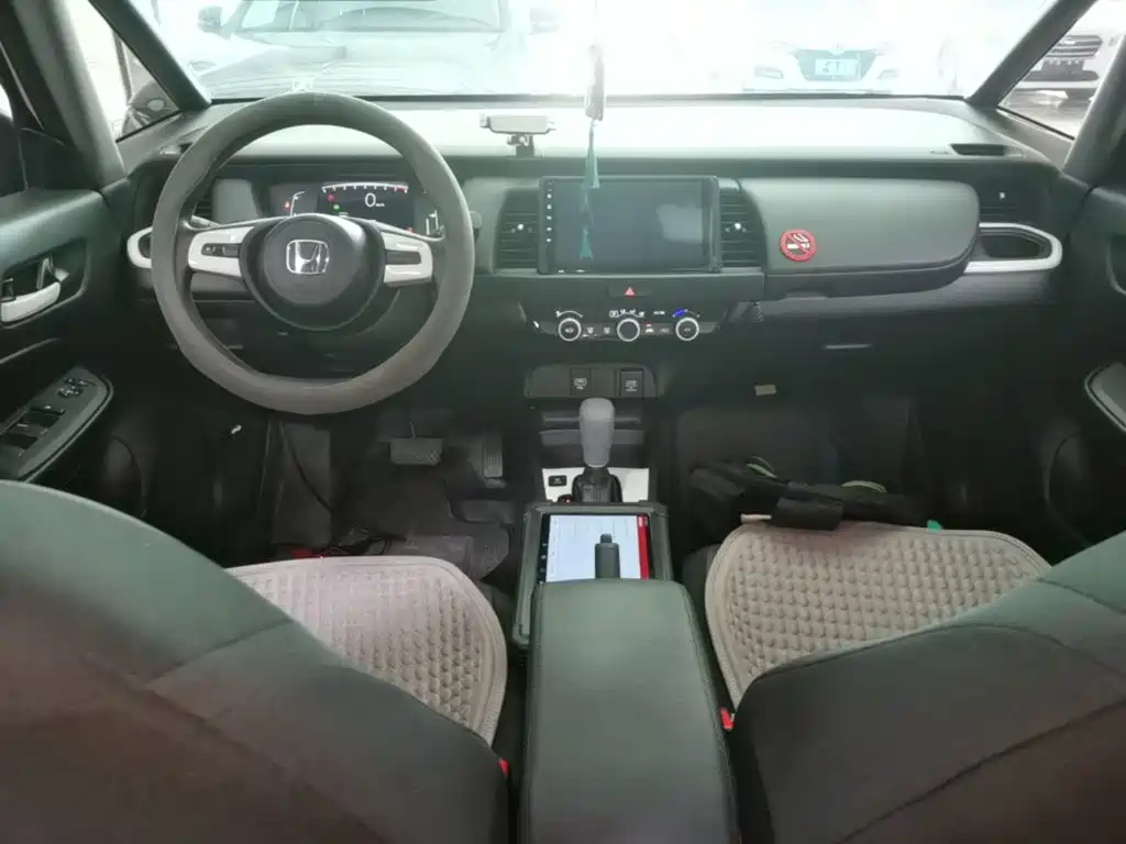 Honda Fit — фото 10