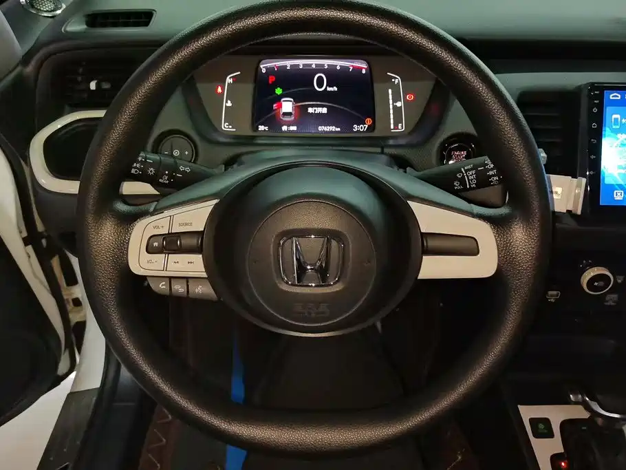 Honda Fit — фото 15
