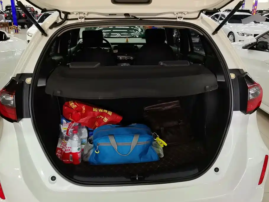Honda Fit — фото 4