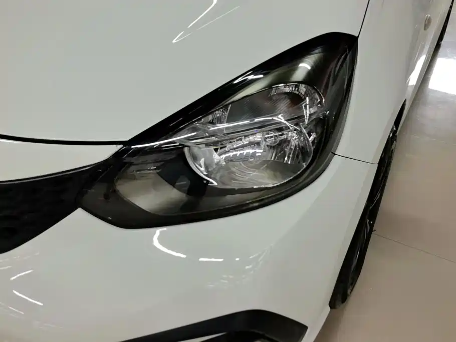 Honda Fit — фото 5