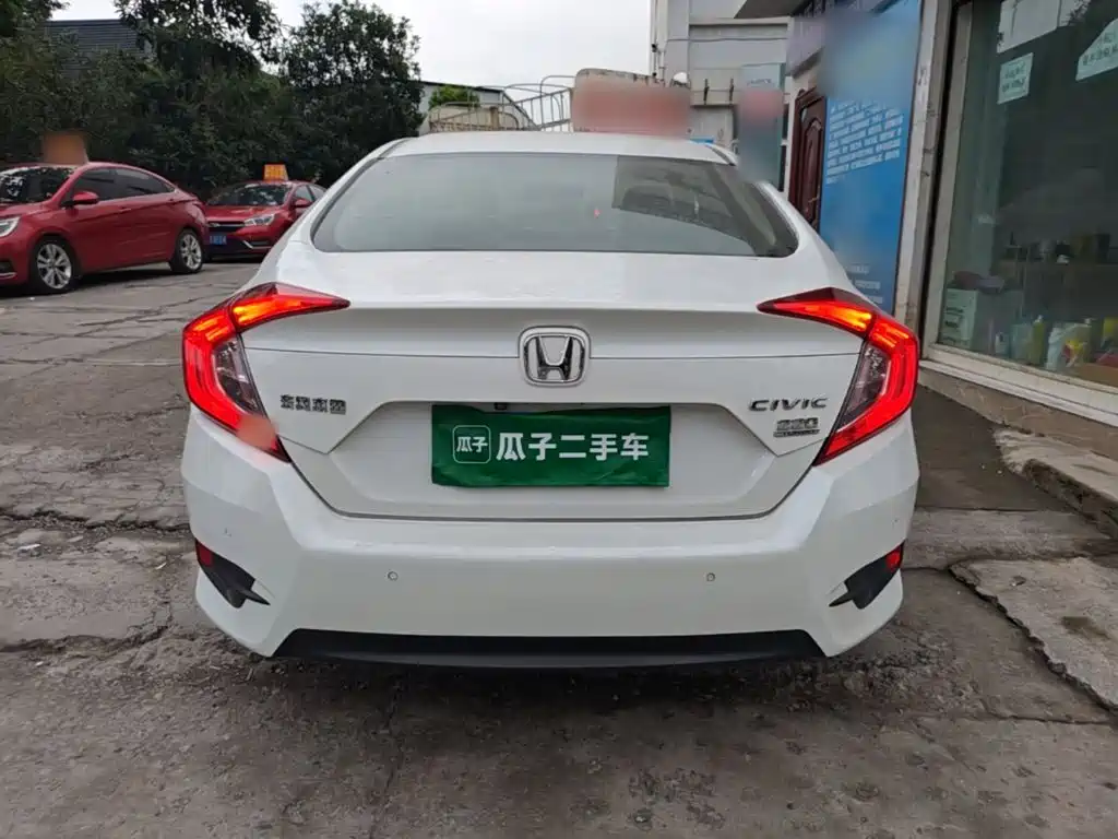 Honda Civic — фото 6