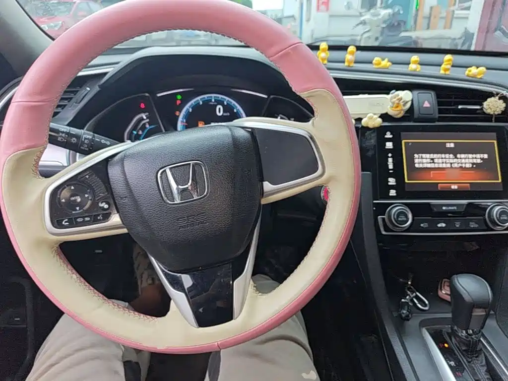 Honda Civic — фото 10