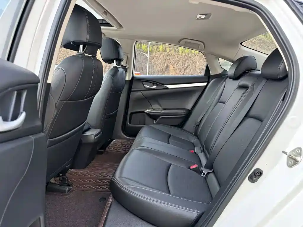 Honda Civic — фото 6