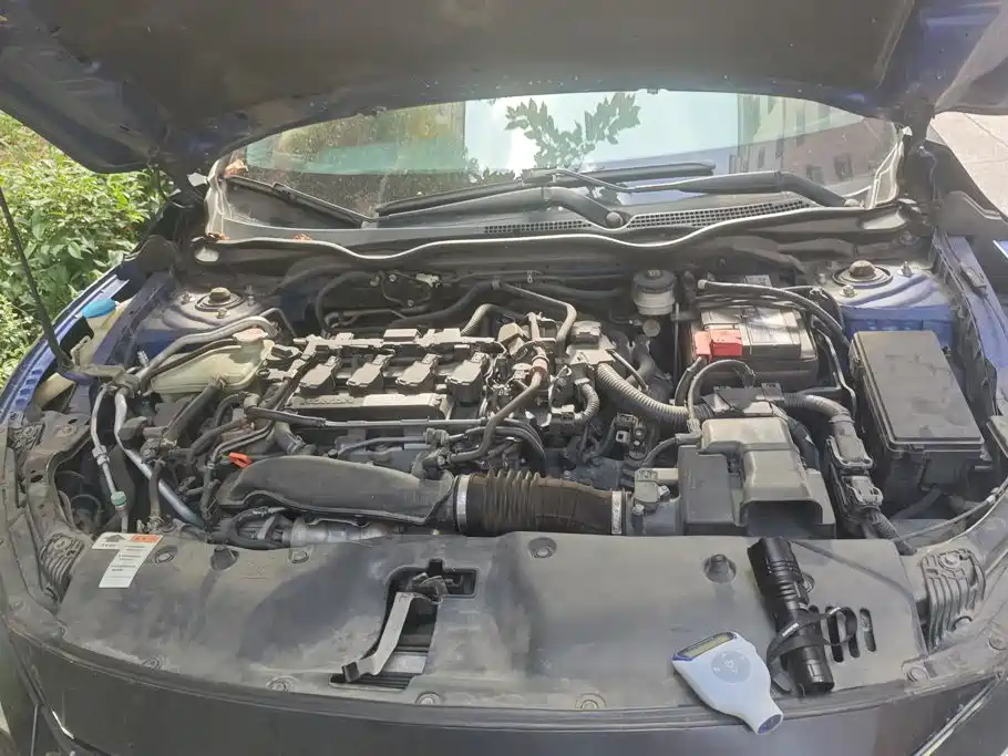 Honda Civic — фото 10