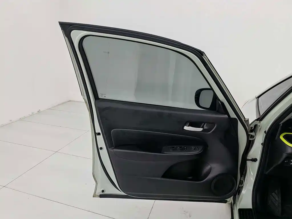 Honda Fit — фото 11
