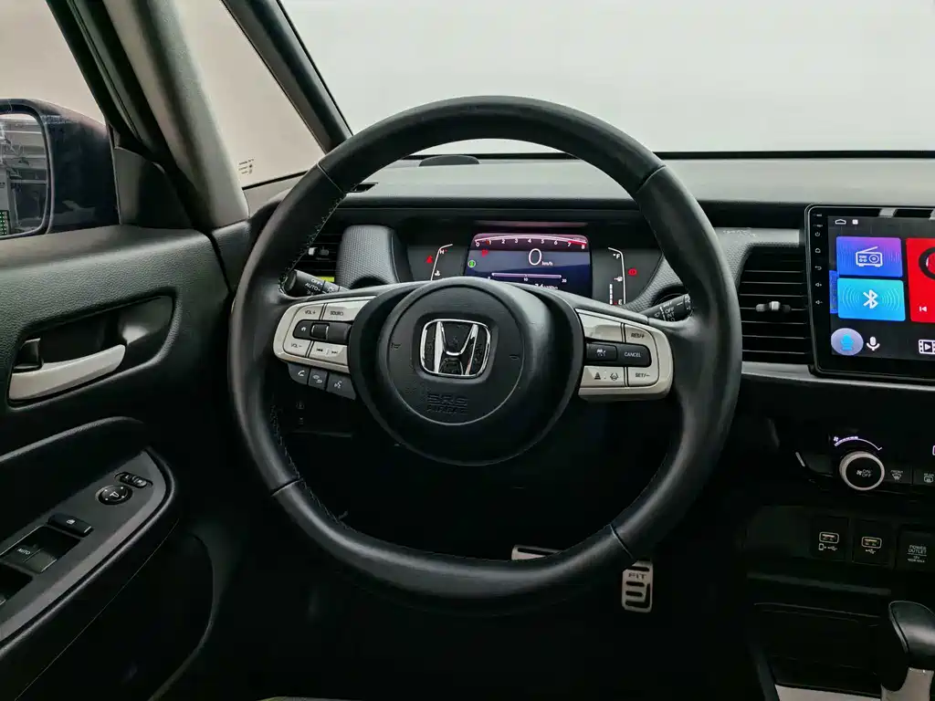 Honda Fit — фото 21