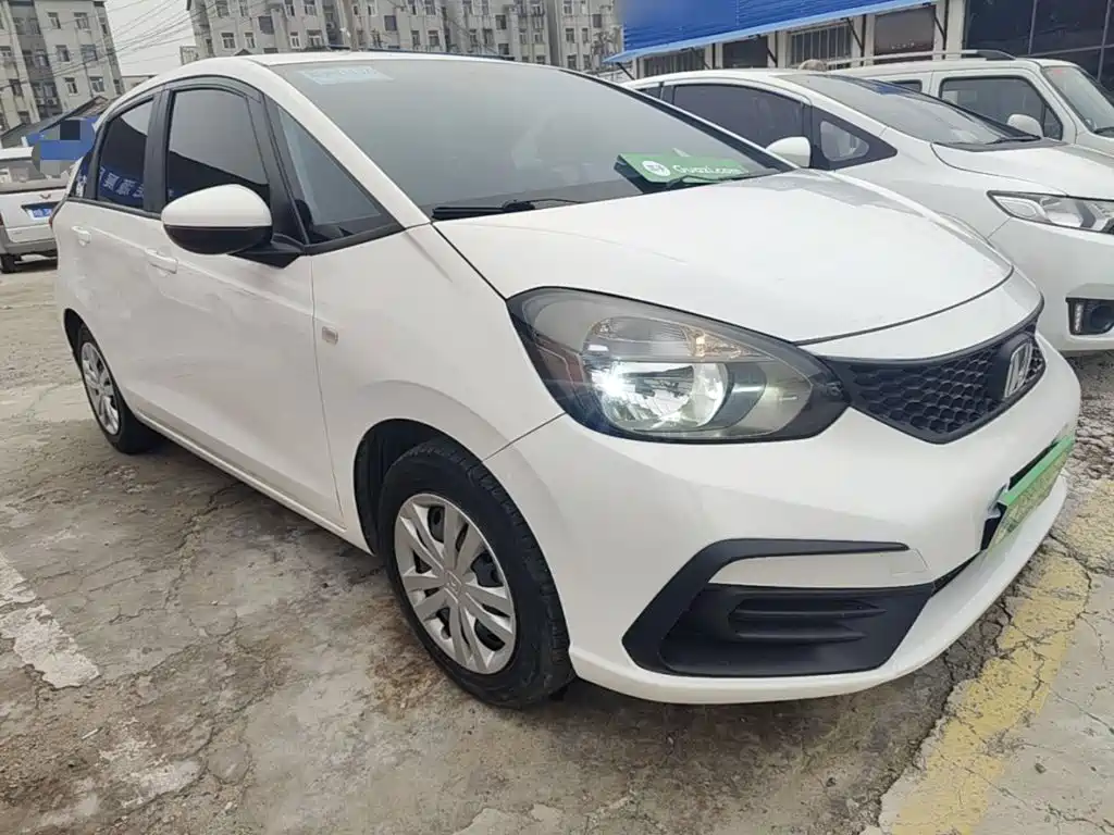 Honda Fit — фото 4