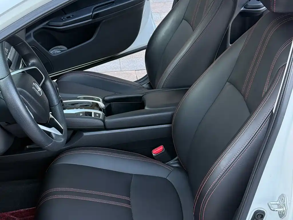 Honda Civic — фото 4
