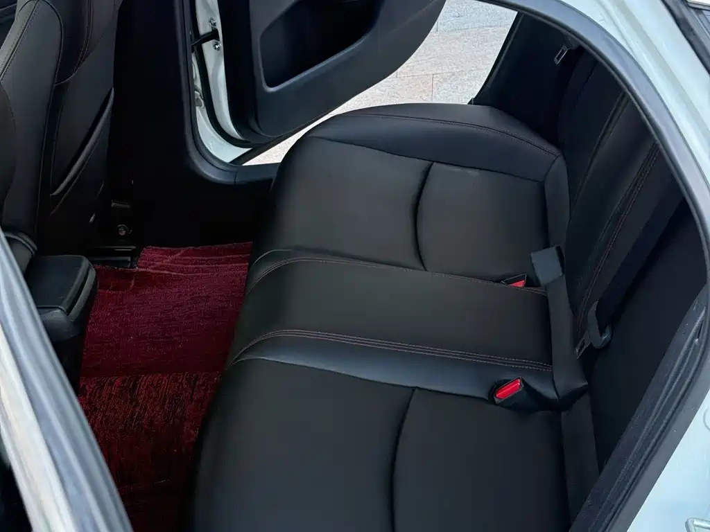 Honda Civic — фото 5