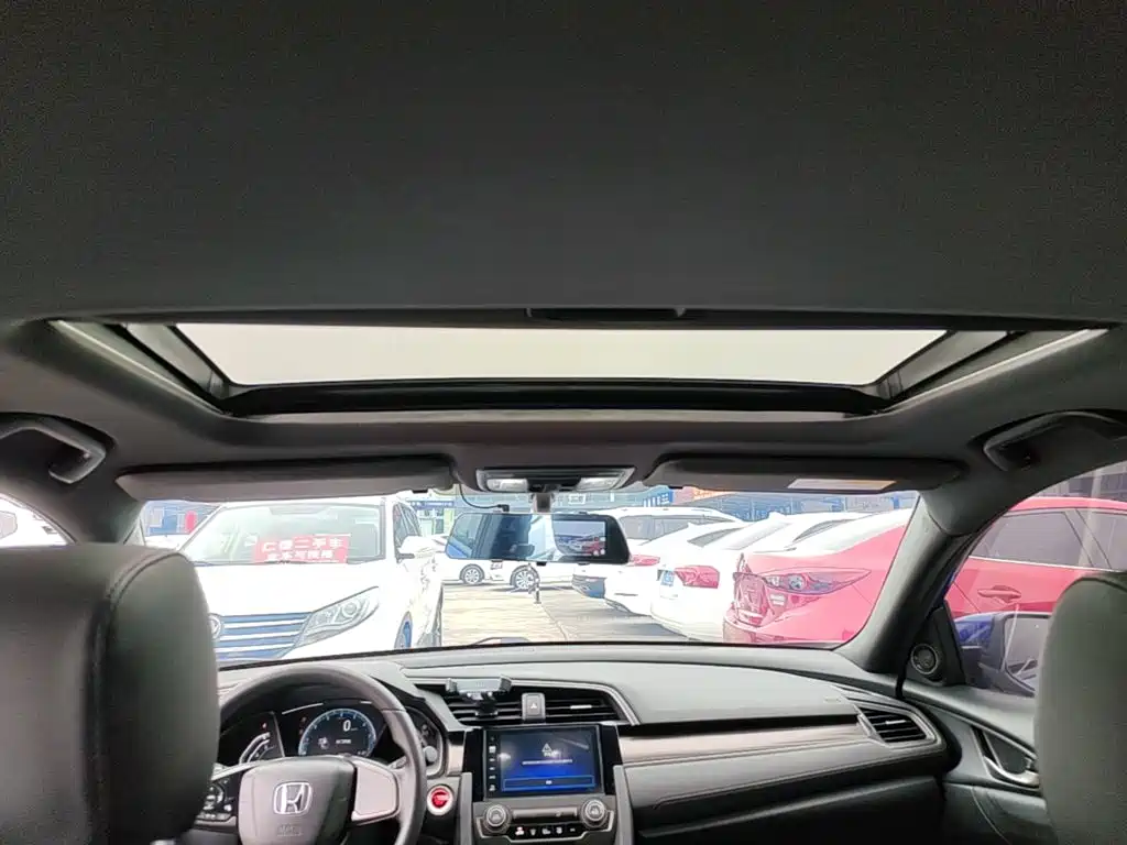 Honda Civic — фото 18