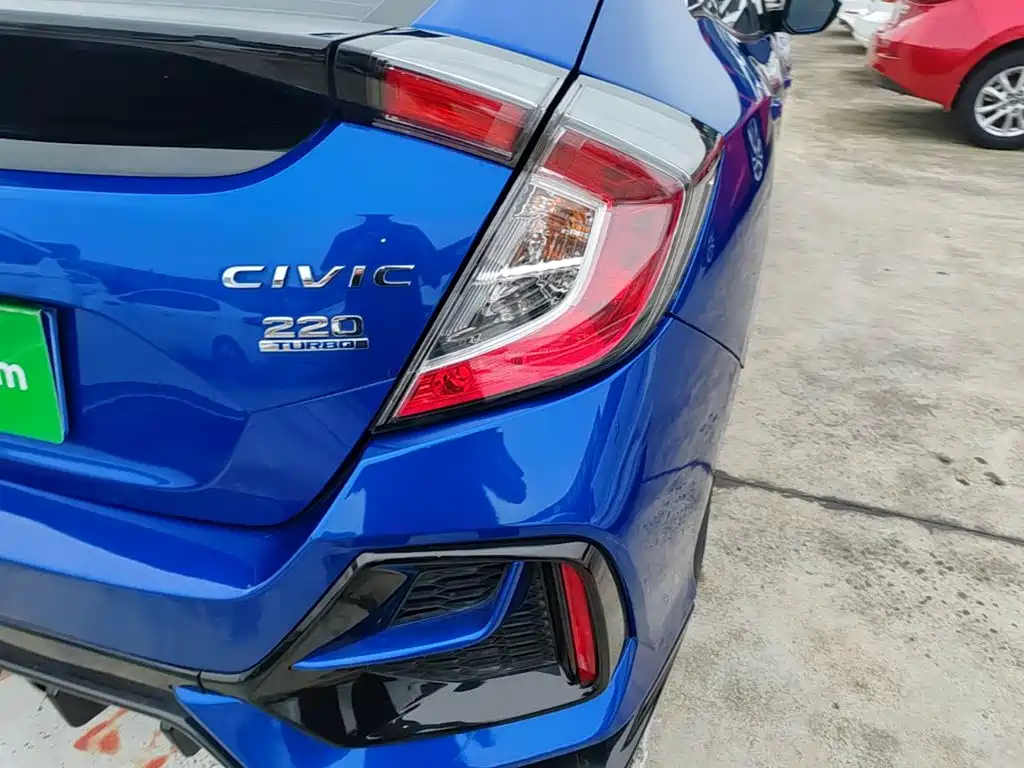 Honda Civic — фото 8