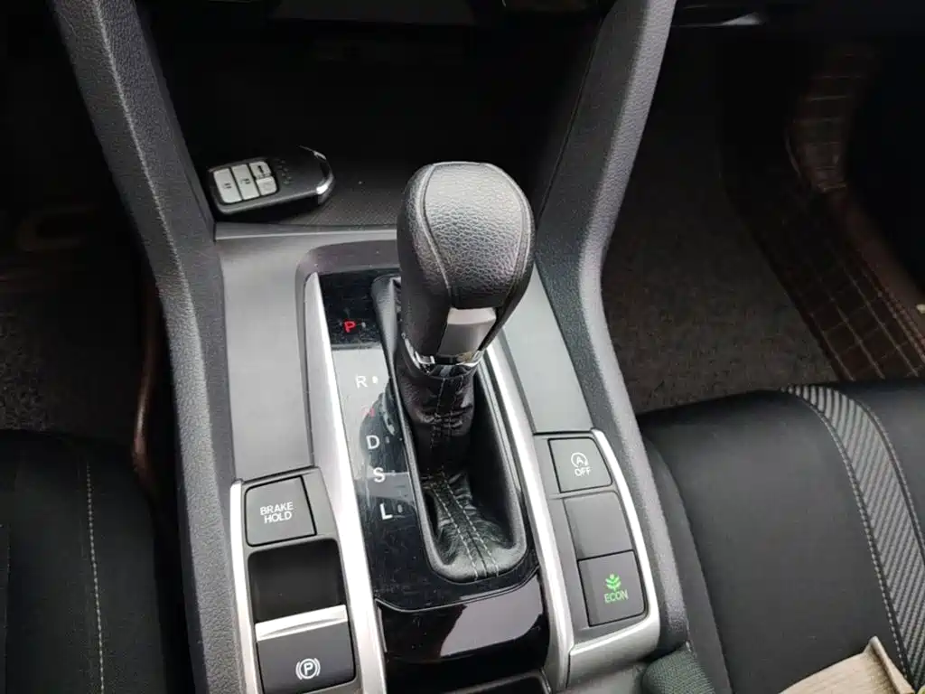Honda Civic — фото 14