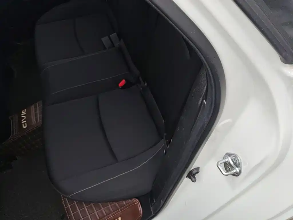 Honda Civic — фото 17