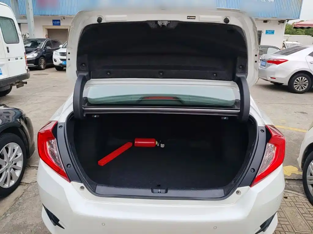 Honda Civic — фото 19
