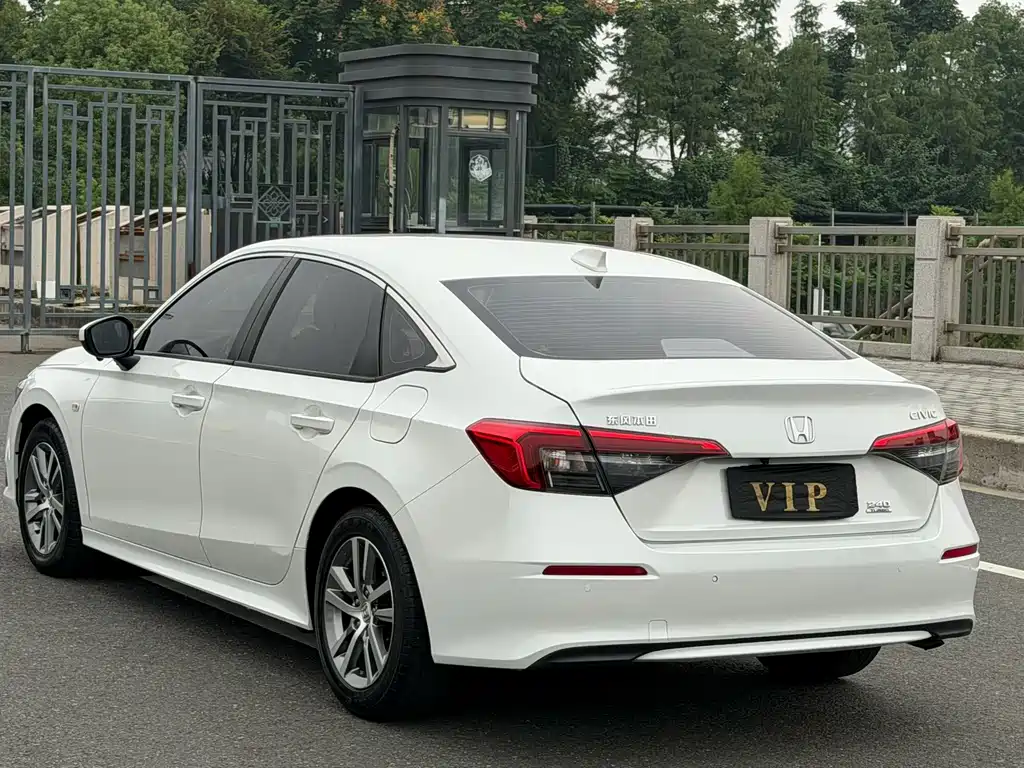 Honda Civic — фото 4