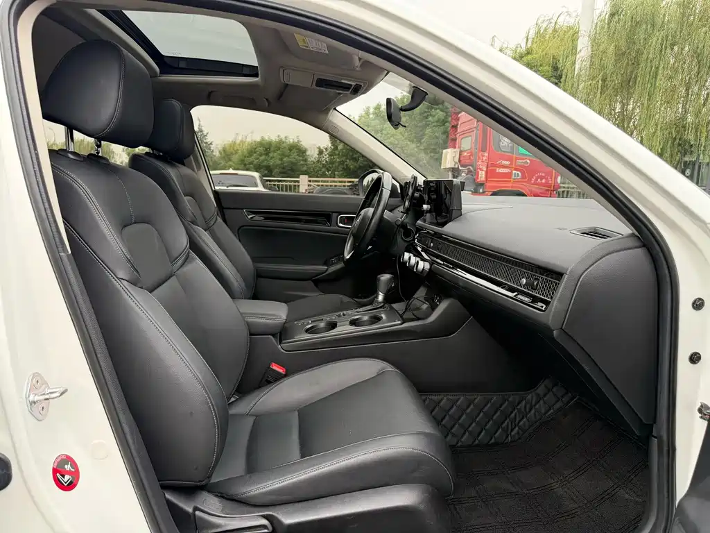 Honda Civic — фото 7