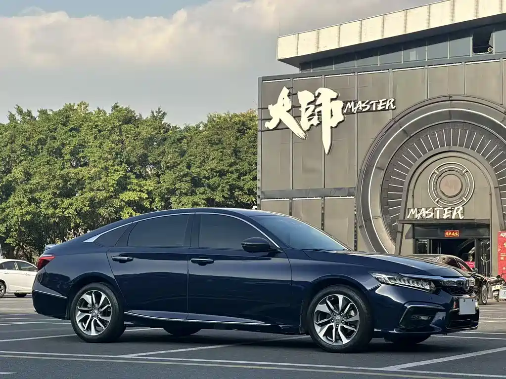 Honda Inspire — фото 3