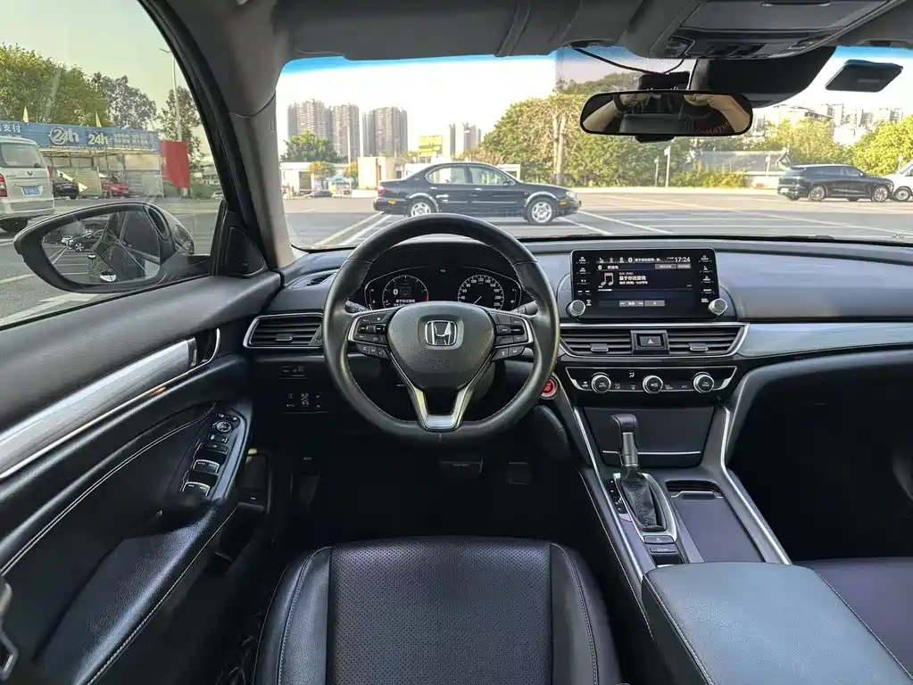 Honda Inspire — фото 6