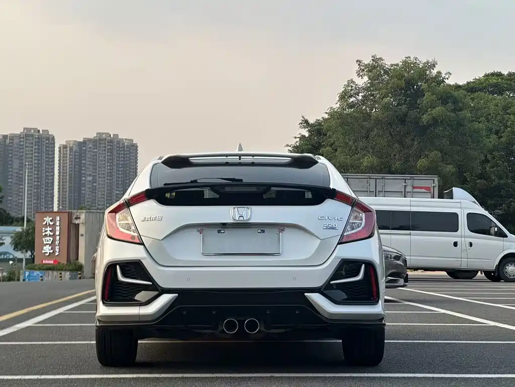 Honda Civic — фото 15