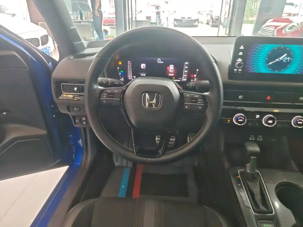 Honda Civic — фото 11