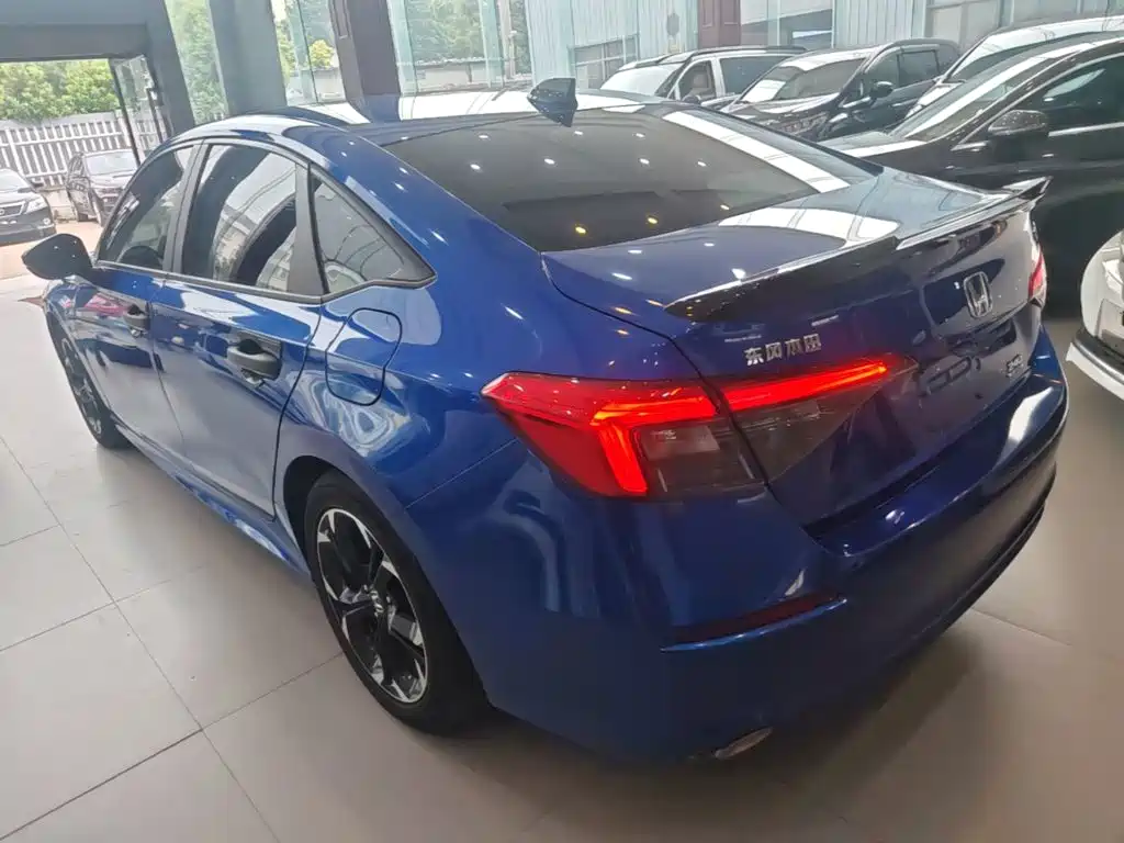 Honda Civic — фото 5