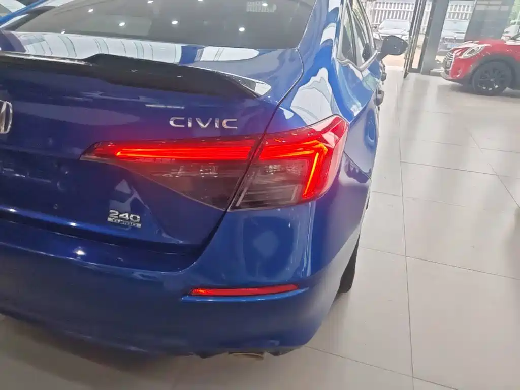 Honda Civic — фото 8