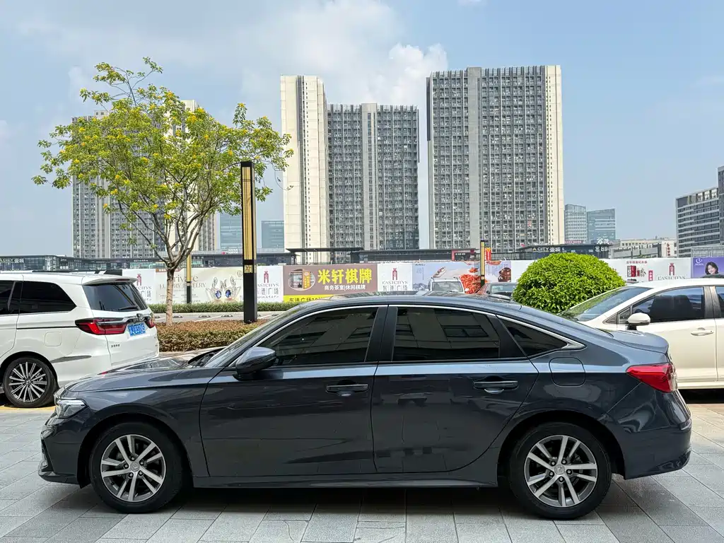 Honda Civic — фото 4