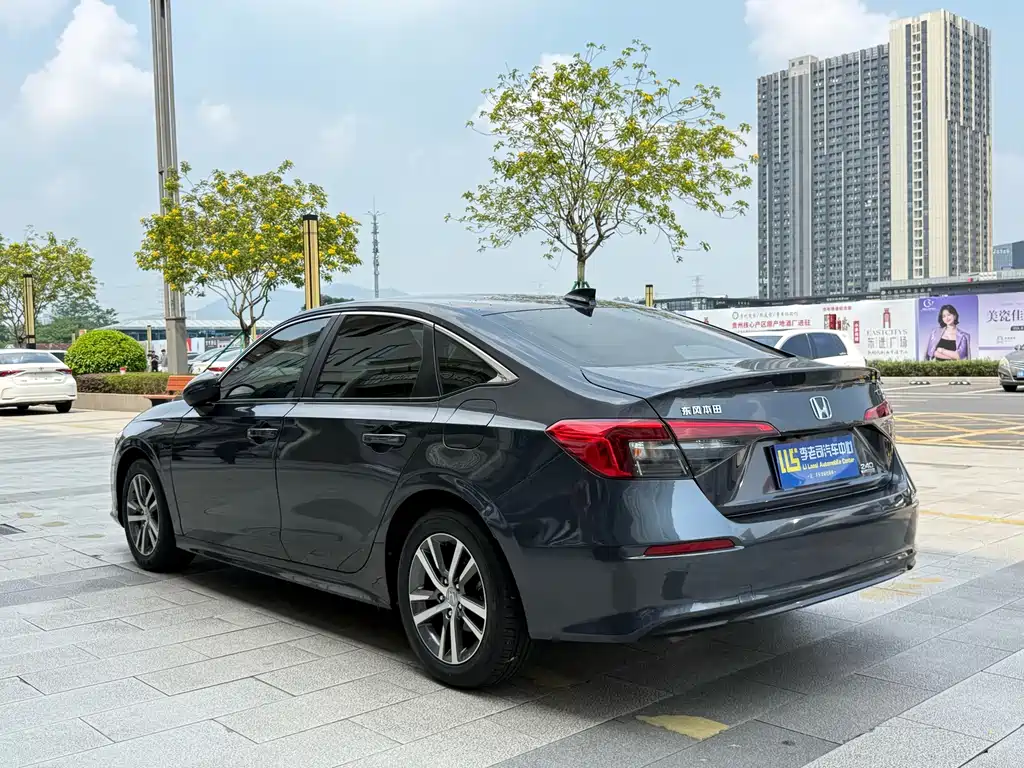 Honda Civic — фото 7