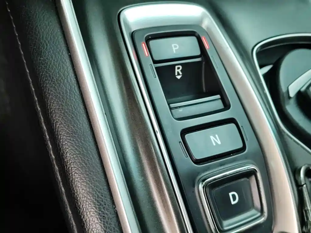 Honda Accord — фото 10
