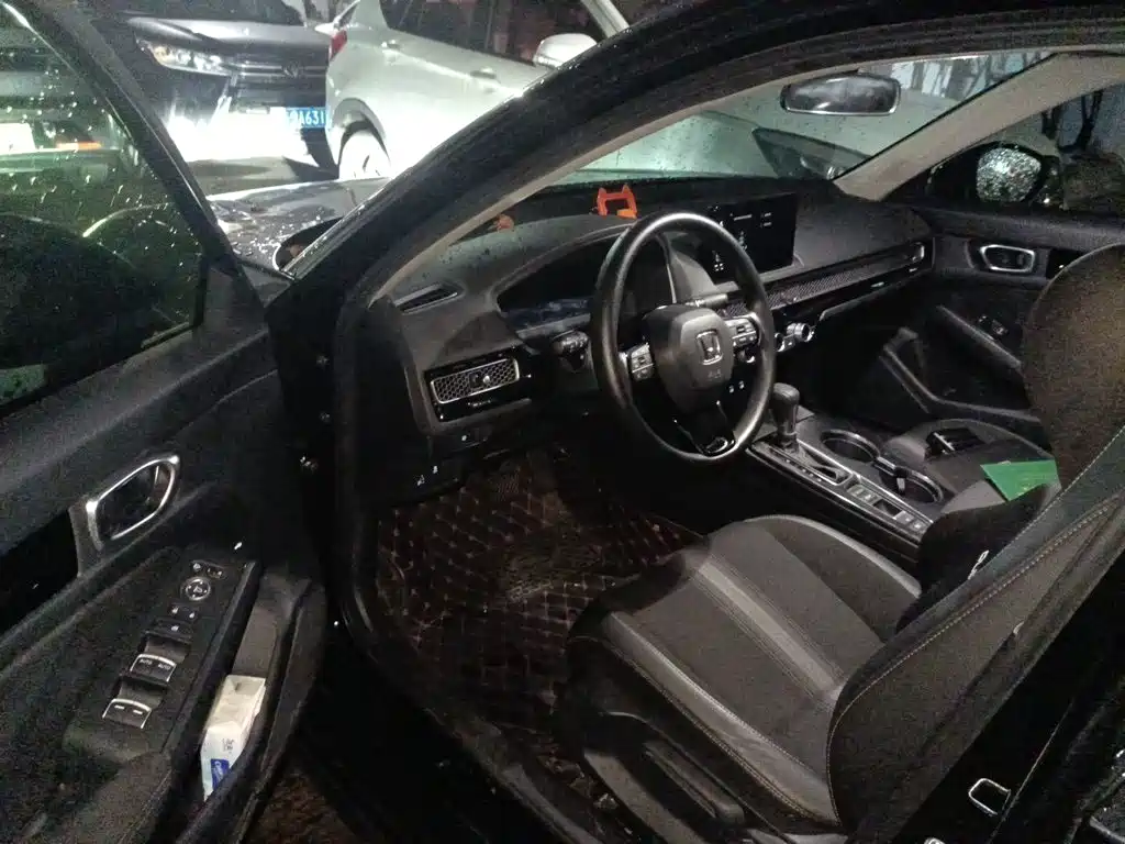 Honda Civic — фото 17