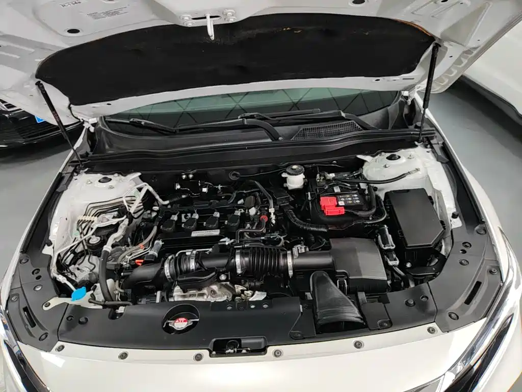 Honda Accord — фото 20