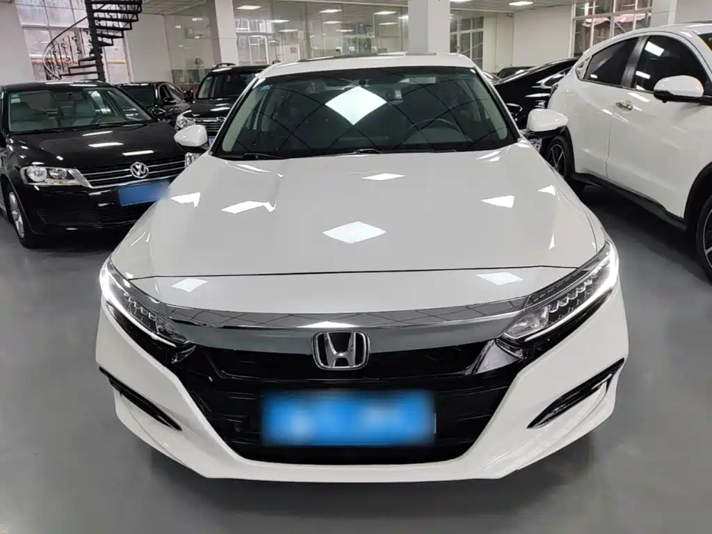 Honda Accord — фото 3