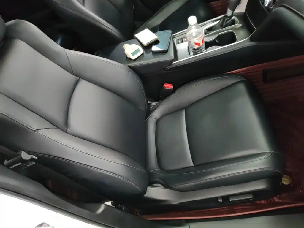 Honda Accord — фото 25