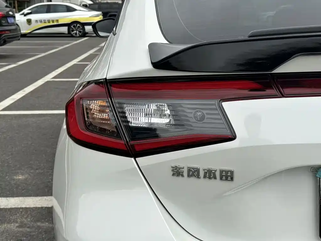 Honda Civic — фото 17