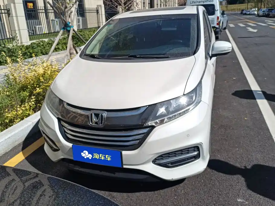 Honda Odyssey — фото 2