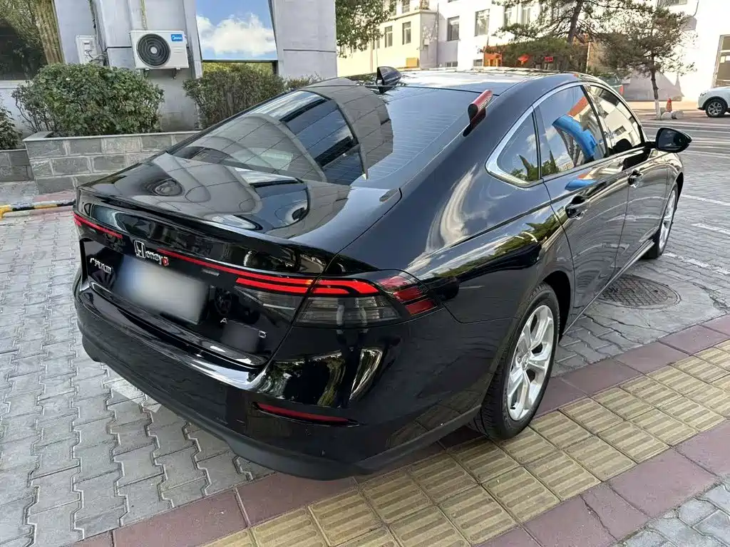 Honda Accord — фото 14