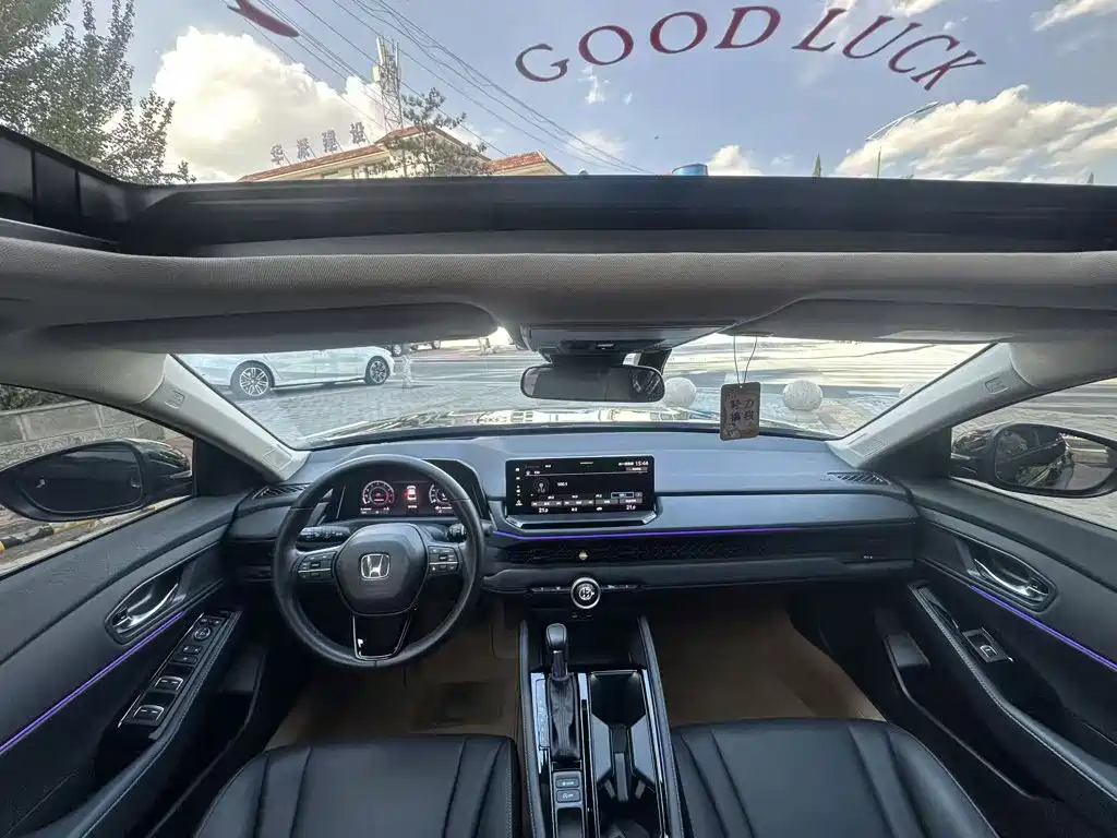 Honda Accord — фото 18