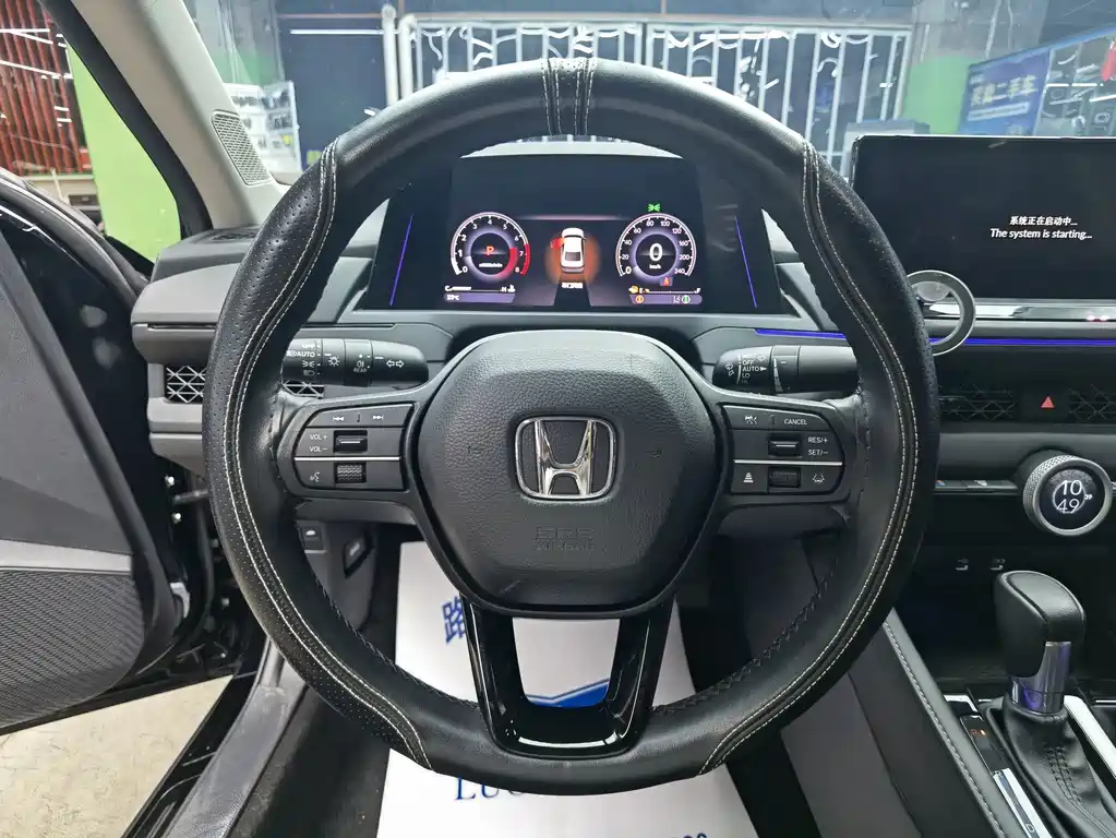 Honda Accord — фото 10