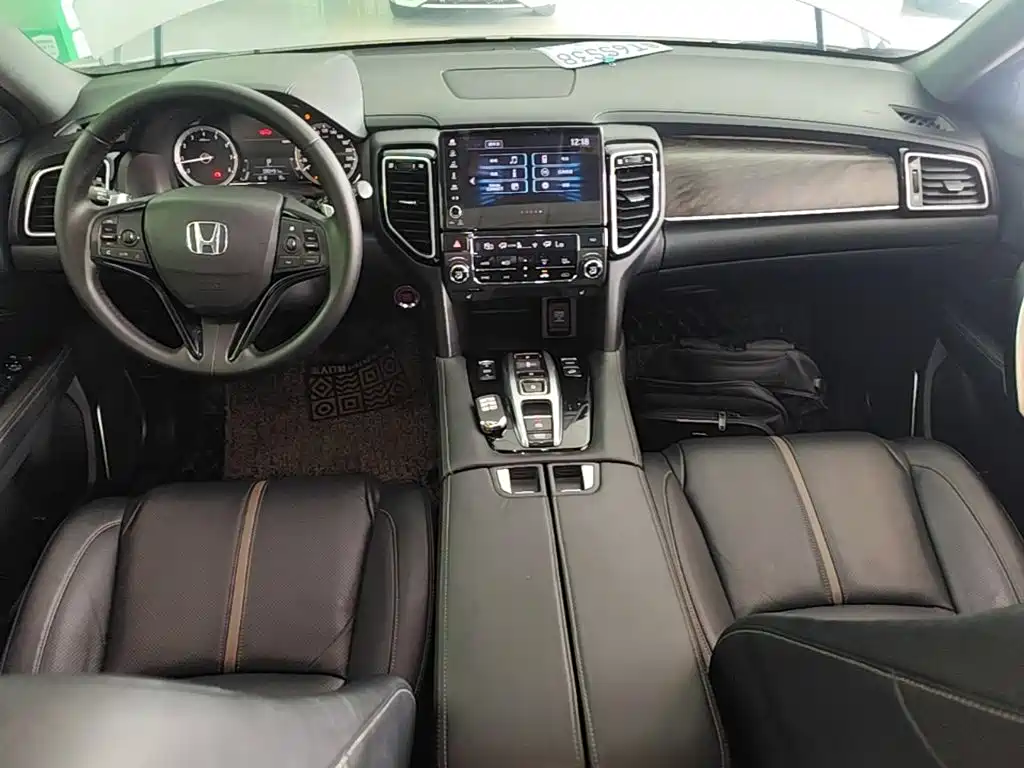 Honda UR-V — фото 10