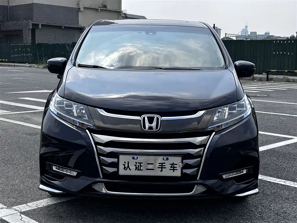 Honda Odyssey — фото 2