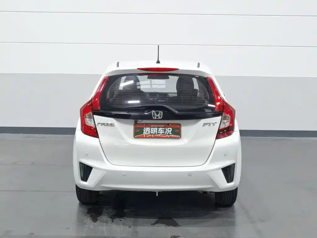 Honda Fit — фото 4