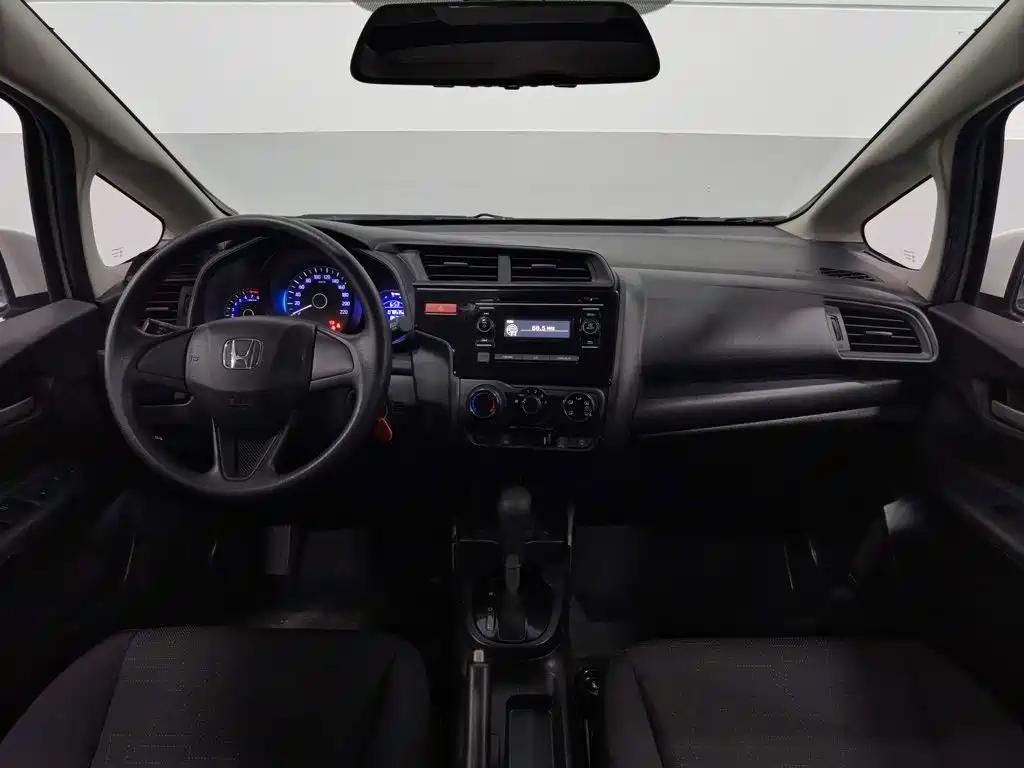 Honda Fit — фото 5