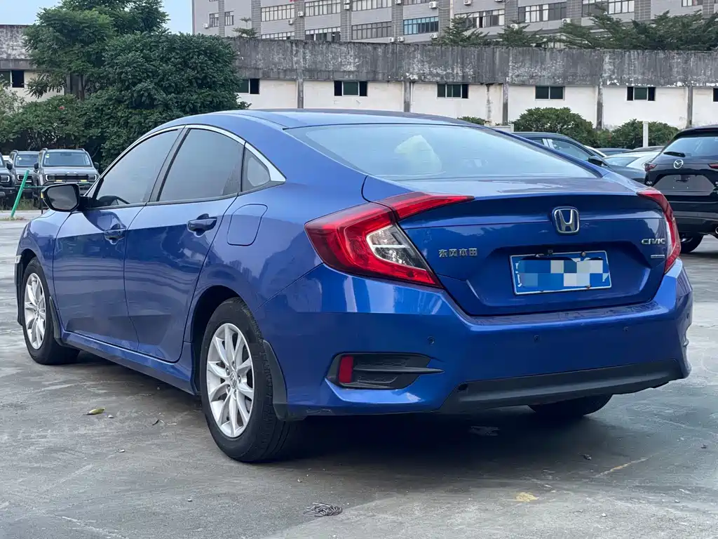 Honda Civic — фото 9