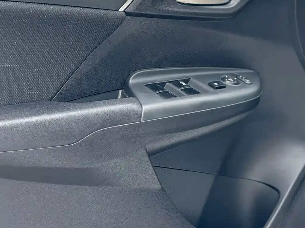 Honda Fit — фото 17