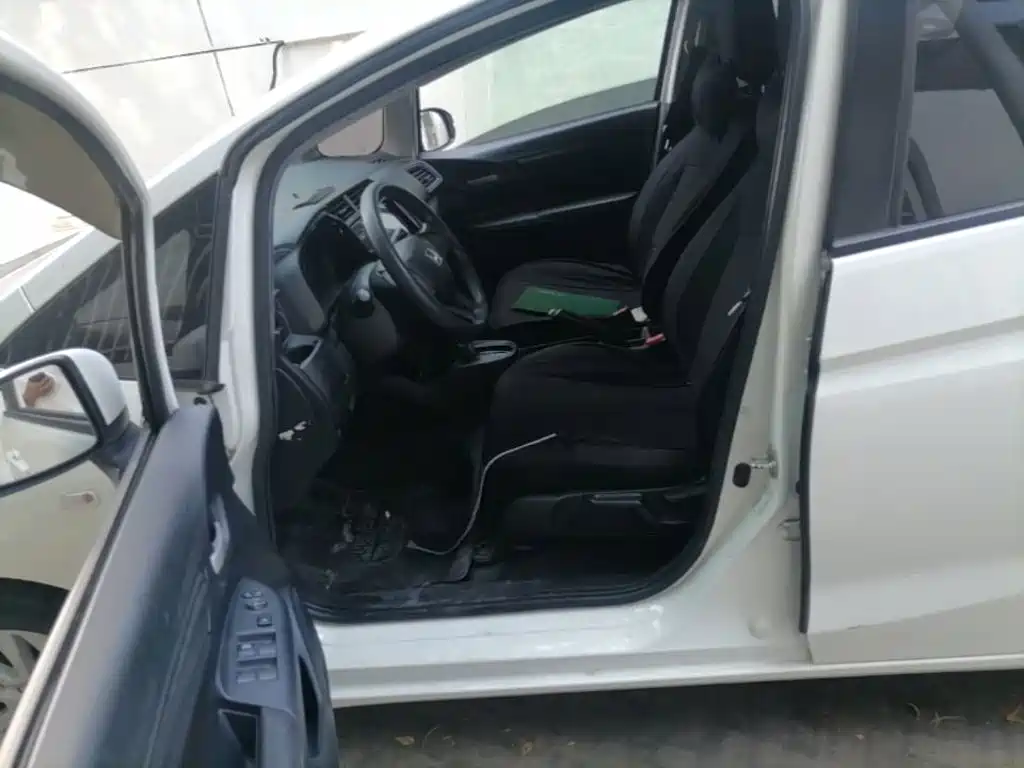 Honda Fit — фото 15