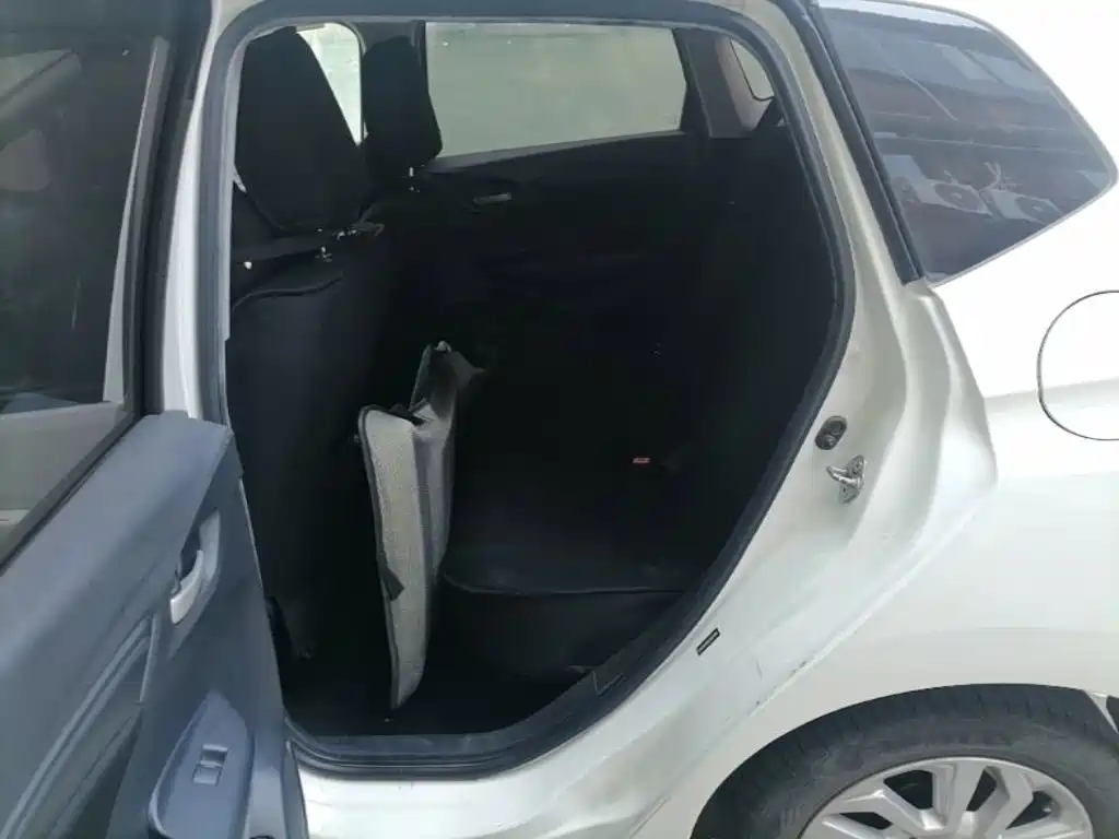Honda Fit — фото 17
