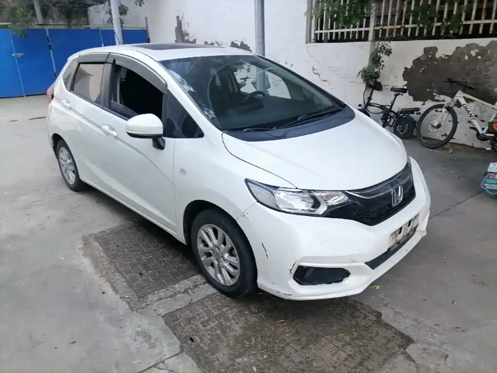 Honda Fit — фото 4