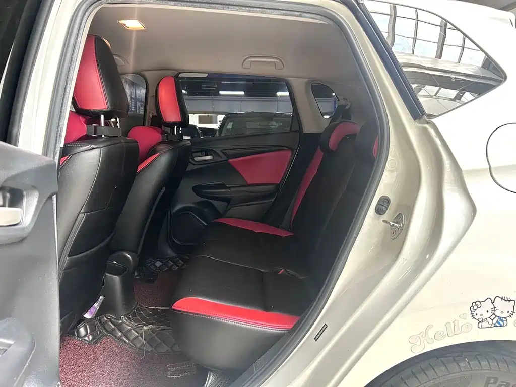 Honda Fit — фото 5