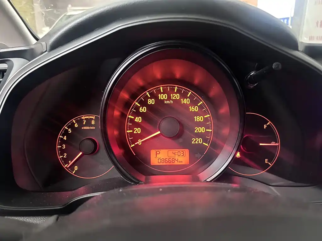 Honda Fit — фото 6